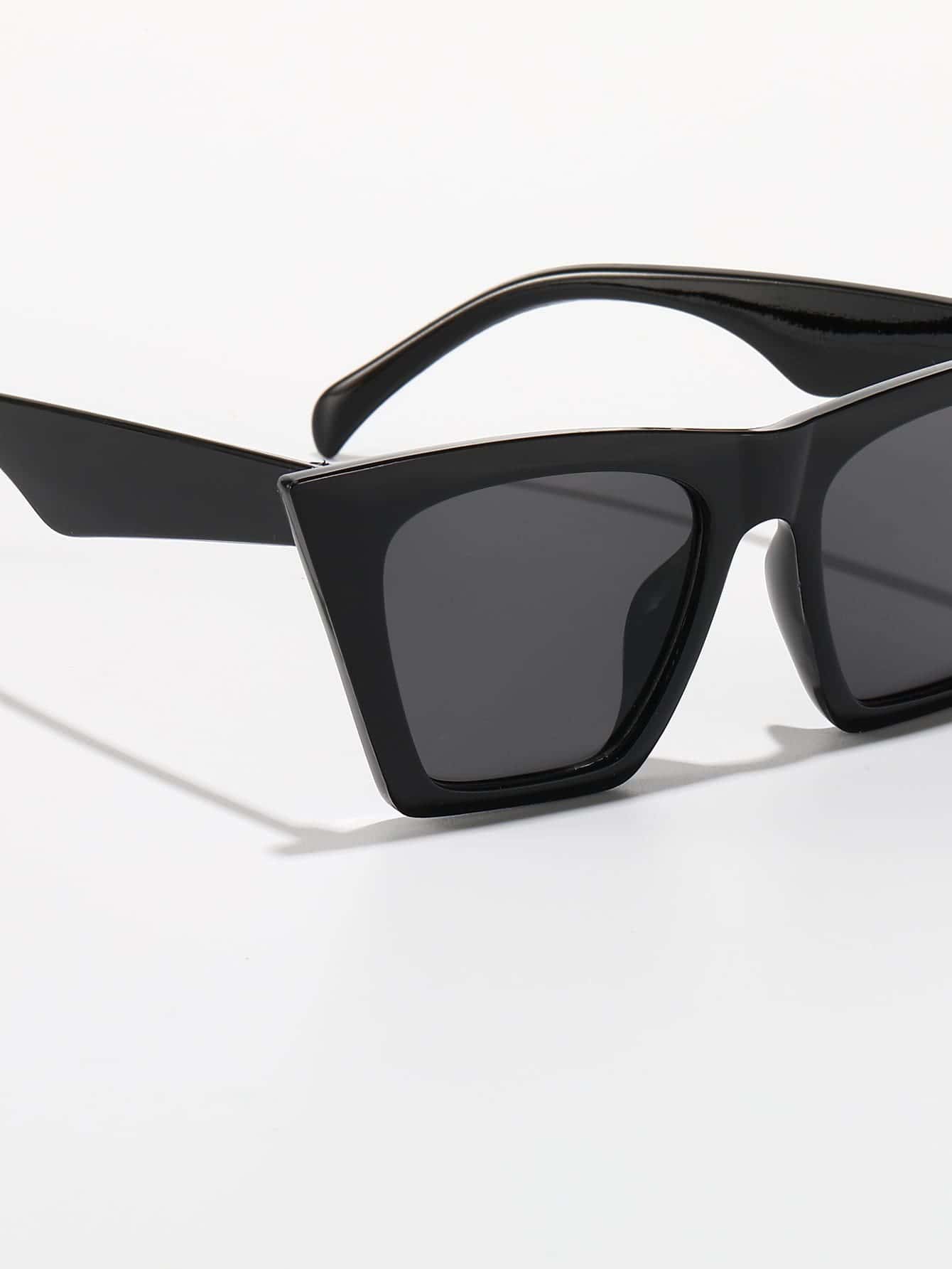 Óculos de Sol Armação Acrílica Lente Colorida Estilo Gatinho, Acessório de Praia para Mulheres. Óculos de Sol Básicos e Adequados para Suéter, Denim, Calça de Moletom, Moletom com Capuz, Jaqueta, Vestido e Camisa de Manga Longa. Sombra Fashion, Traje Elegante para Passeios Familiares, Viagens, Férias, Praia e Atividades ao Ar Livre no Verão  🎁Cupom 50% OFF para todo Novo Usuário! 