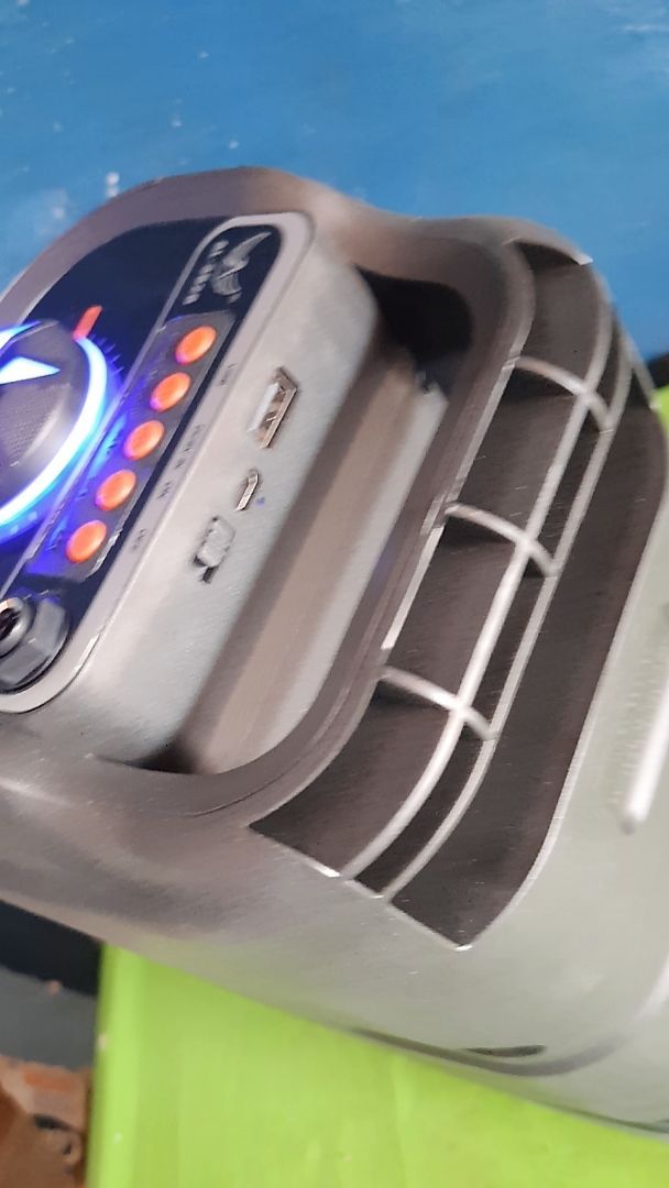 Caixa de som Bluetooth Portátil Com Led RGB Portátil FM USB TWS 30W Para Praia, Festa ou Viagem 7